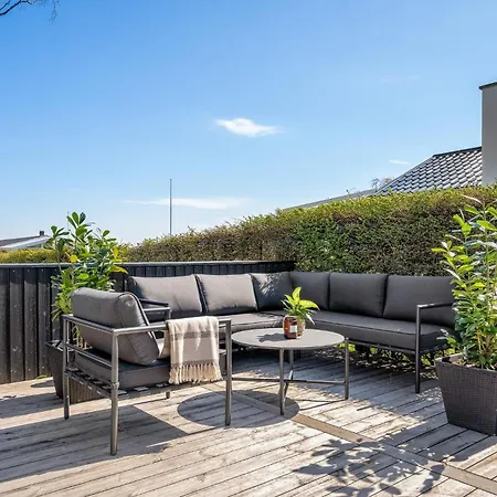 2 Bedroom Gorgeous Home In Hejls 하일스