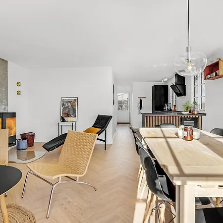 Skønt Hus Med 2 Soveværelser I Hejls *